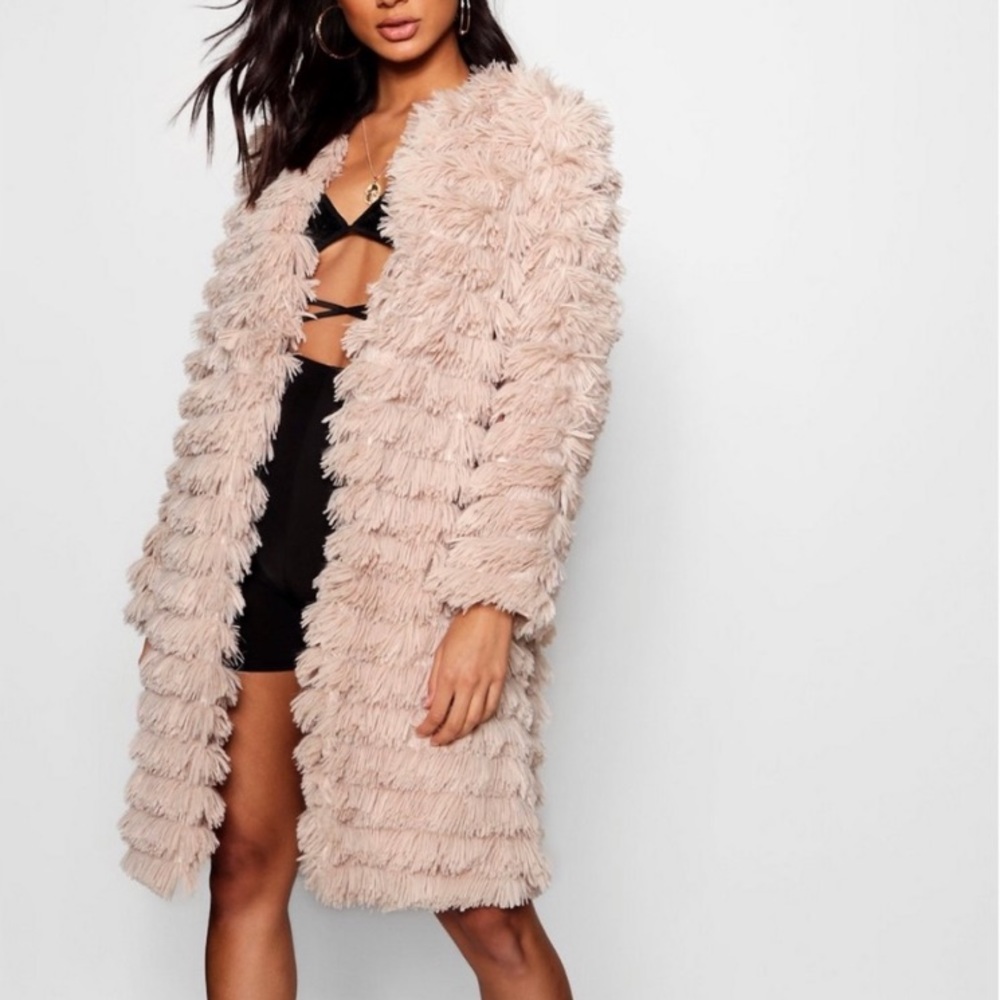 New Boohoo Alisha Shaggy Faux Fur Mocha Coat Size Medium